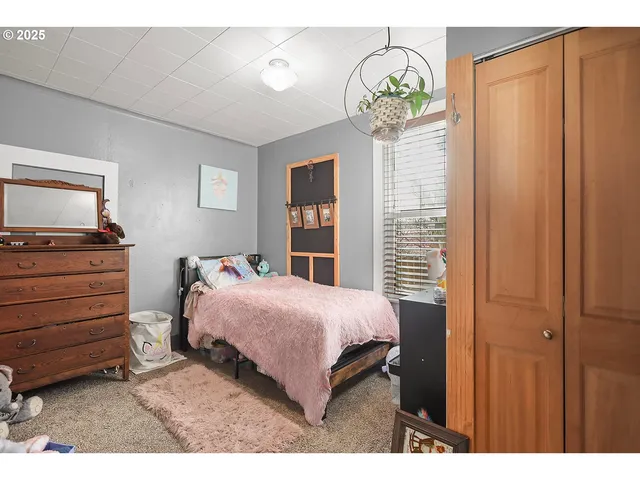 $395,000 | 552 Williams Street, Dufur, OR 97021