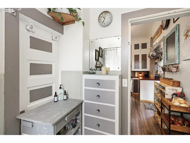 $395,000 | 552 Williams Street, Dufur, OR 97021