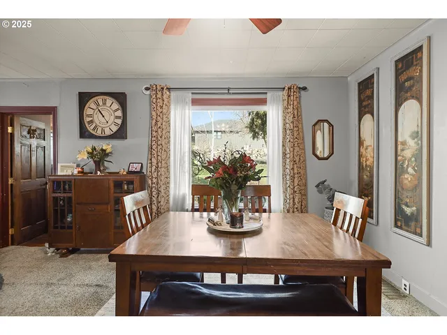 $395,000 | 552 Williams Street, Dufur, OR 97021