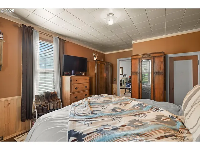 $395,000 | 552 Williams Street, Dufur, OR 97021