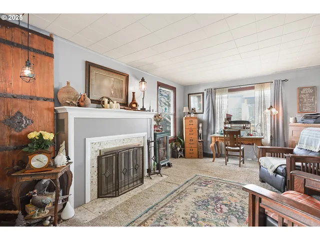 $395,000 | 552 Williams Street, Dufur, OR 97021