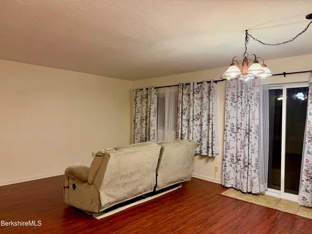 $154,900 | 580 South Main Street, Unit BLDG 2 1, Lanesborough, MA 01237