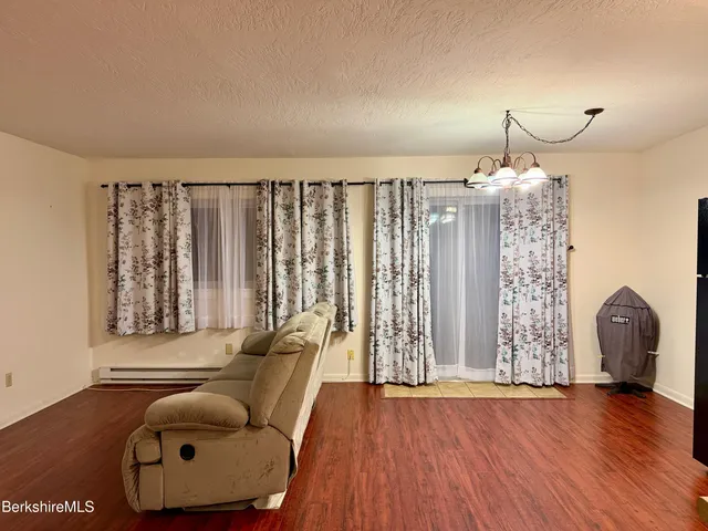 $154,900 | 580 South Main Street, Unit BLDG 2 1, Lanesborough, MA 01237