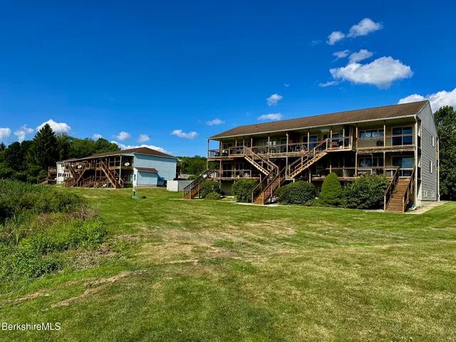 $154,900 | 580 South Main Street, Unit BLDG 2 1, Lanesborough, MA 01237