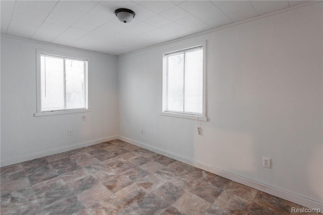 28501 Beechnut Street Inkster, MI 48141 - Photo 18 of 29 IMG_2961.jpg