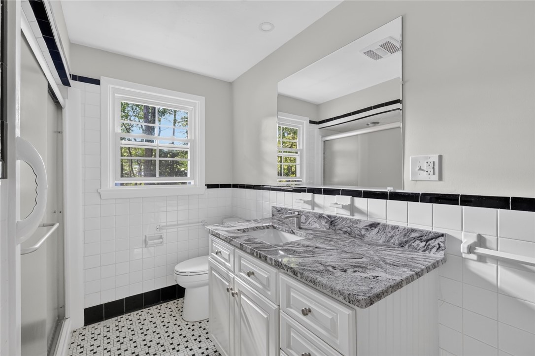 1 Angell Road Lincoln, RI 02865 - Photo 12 of 25 Bathroom