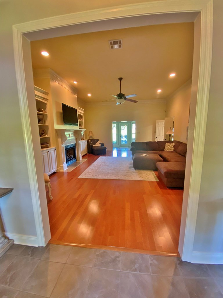 2058 Country Club Road McComb, MS 39648 - Photo 5 of 41 Photo 5