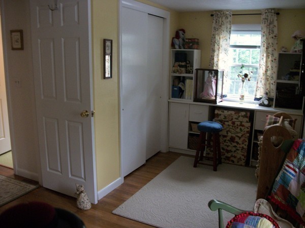 14 Reardon Road Hudson, MA 01749 - Photo 19 of 24 Gallery Image 19