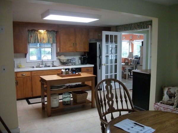 14 Reardon Road Hudson, MA 01749 - Photo 2 of 24 Gallery Image 2