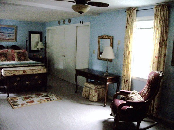 14 Reardon Road Hudson, MA 01749 - Photo 6 of 24 Gallery Image 6