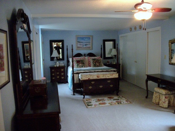 14 Reardon Road Hudson, MA 01749 - Photo 8 of 24 Gallery Image 8