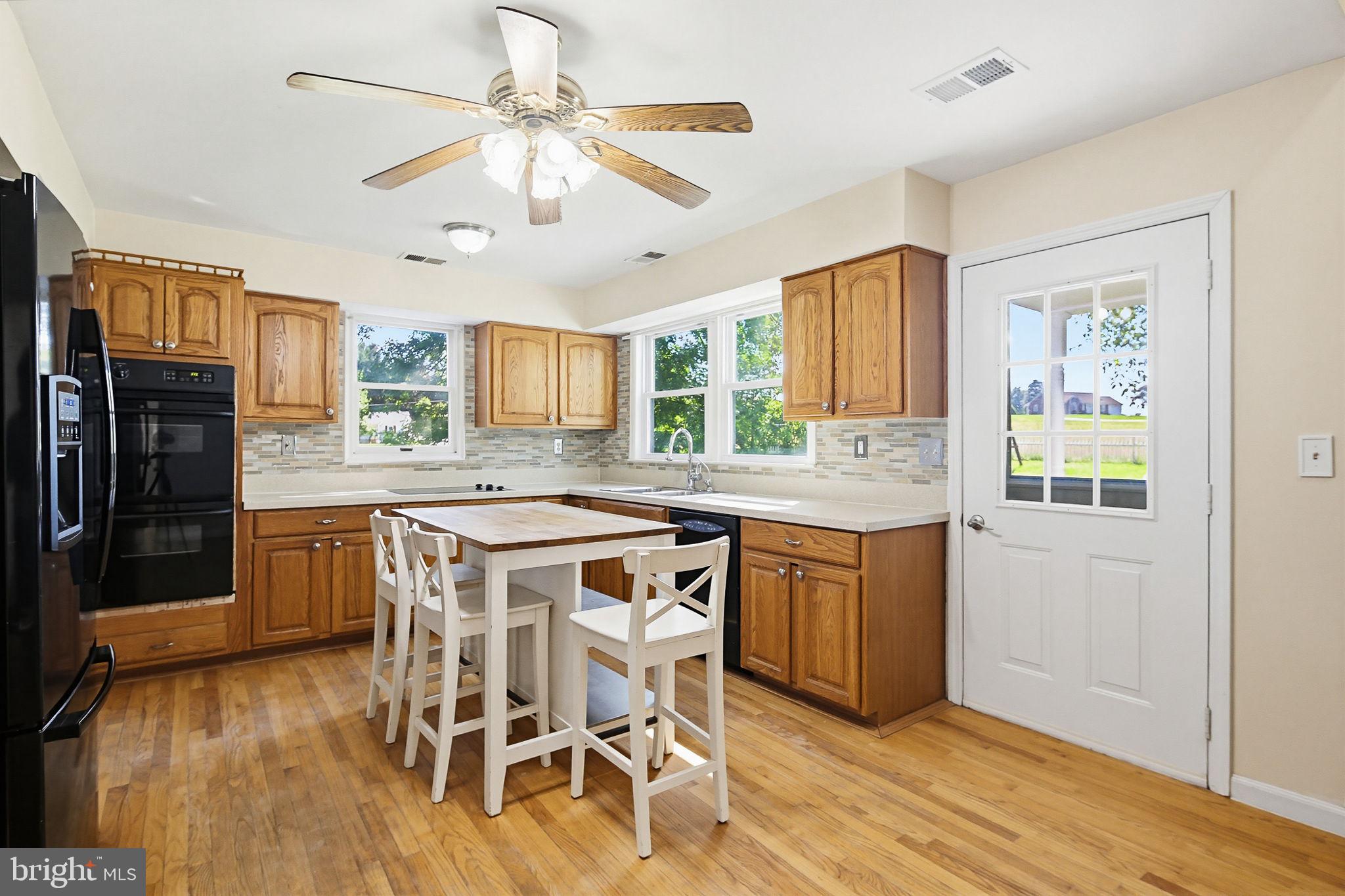 2621 Braddock Road Mount Airy, MD 21771 - Photo 16 of 56