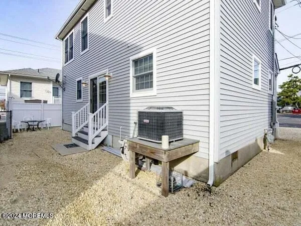 $3,200 | 26 Newark Avenue, Lavallette, NJ 08735