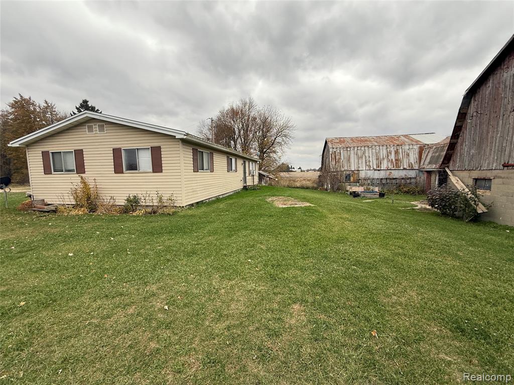 4126 Montgomery Road Marlette, MI 48453 - Photo 2 of 13