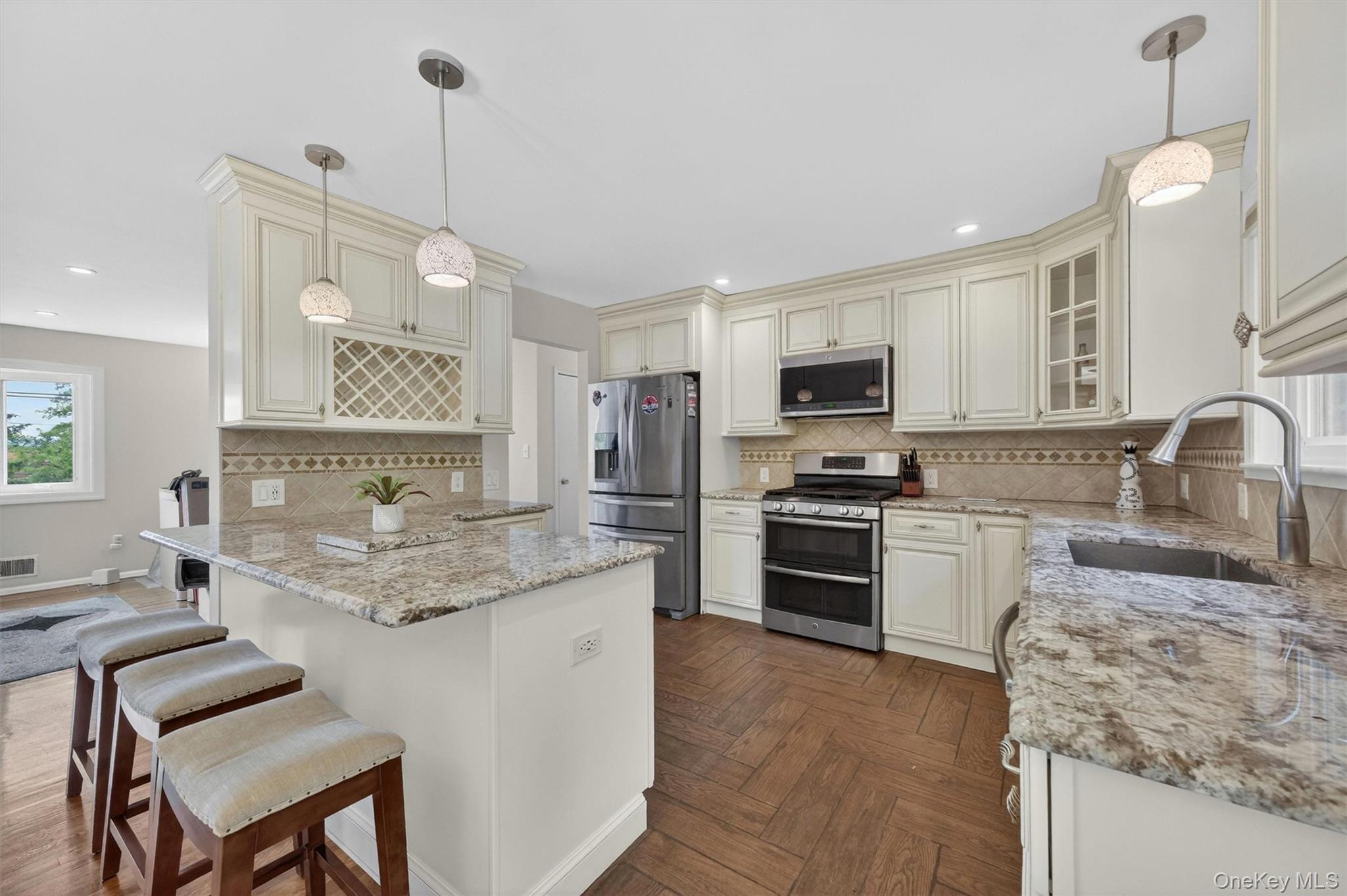 37 Surrey Road Chester, NY 10918 - Photo 15 of 38