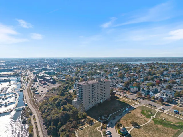 $945,000 | 45 Eastern Promenade, Unit 11H, Portland, ME 04101