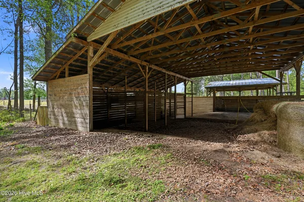 $999,999 | 2639 Highway 211, Clarkton, NC 28433