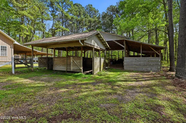 $999,999 | 2639 Highway 211, Clarkton, NC 28433