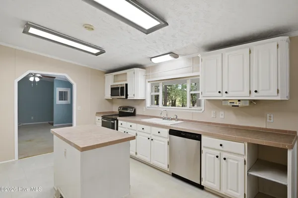 $999,999 | 2639 Highway 211, Clarkton, NC 28433