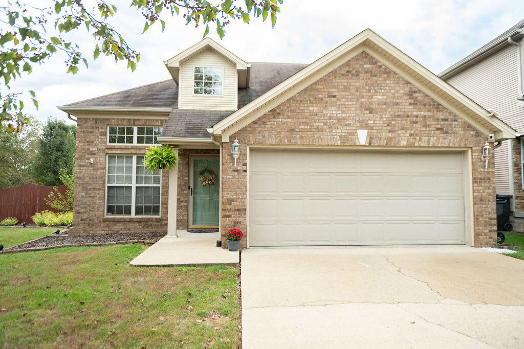 3013 Shady Knoll Rest Lexington, KY 40511 - Photo 2 of 34 DSC_1931
