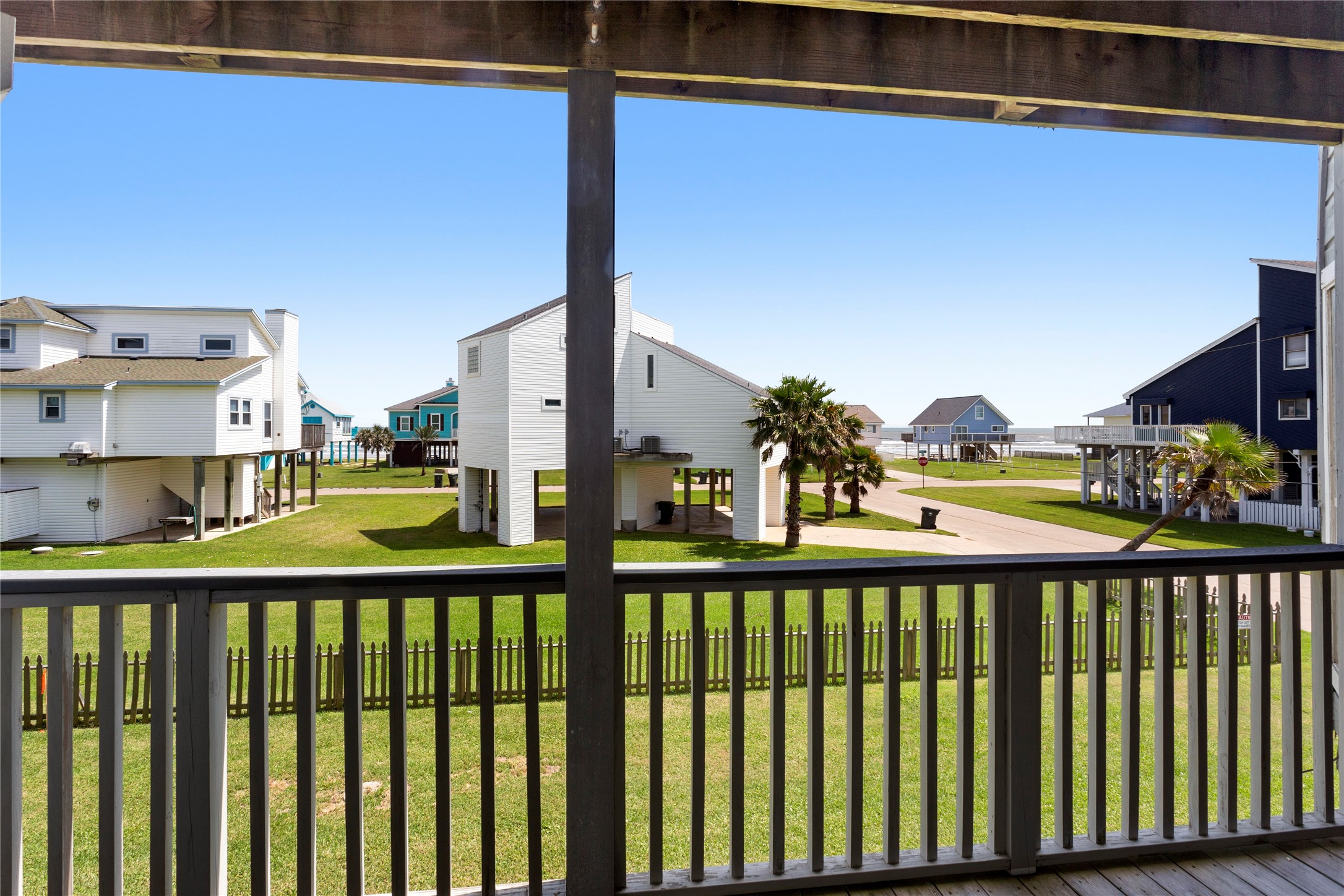 17627 Termini-San Luis Pass Road Galveston, TX 77554 - Photo 15 of 28 2nd level balcony accessible from both bedrooms