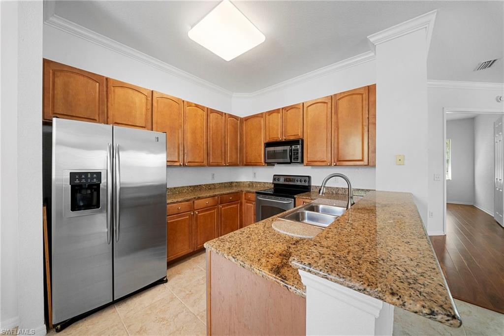 970 Peggy Circle, Unit 604 Naples, FL 34113 - Photo 17 of 35