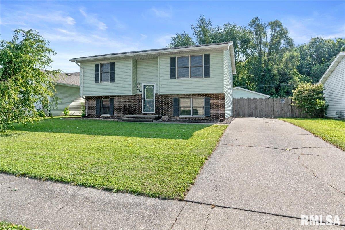2016 Skipton Road Springfield, IL 62702 - Photo 1 of 41 Gallery Image 1