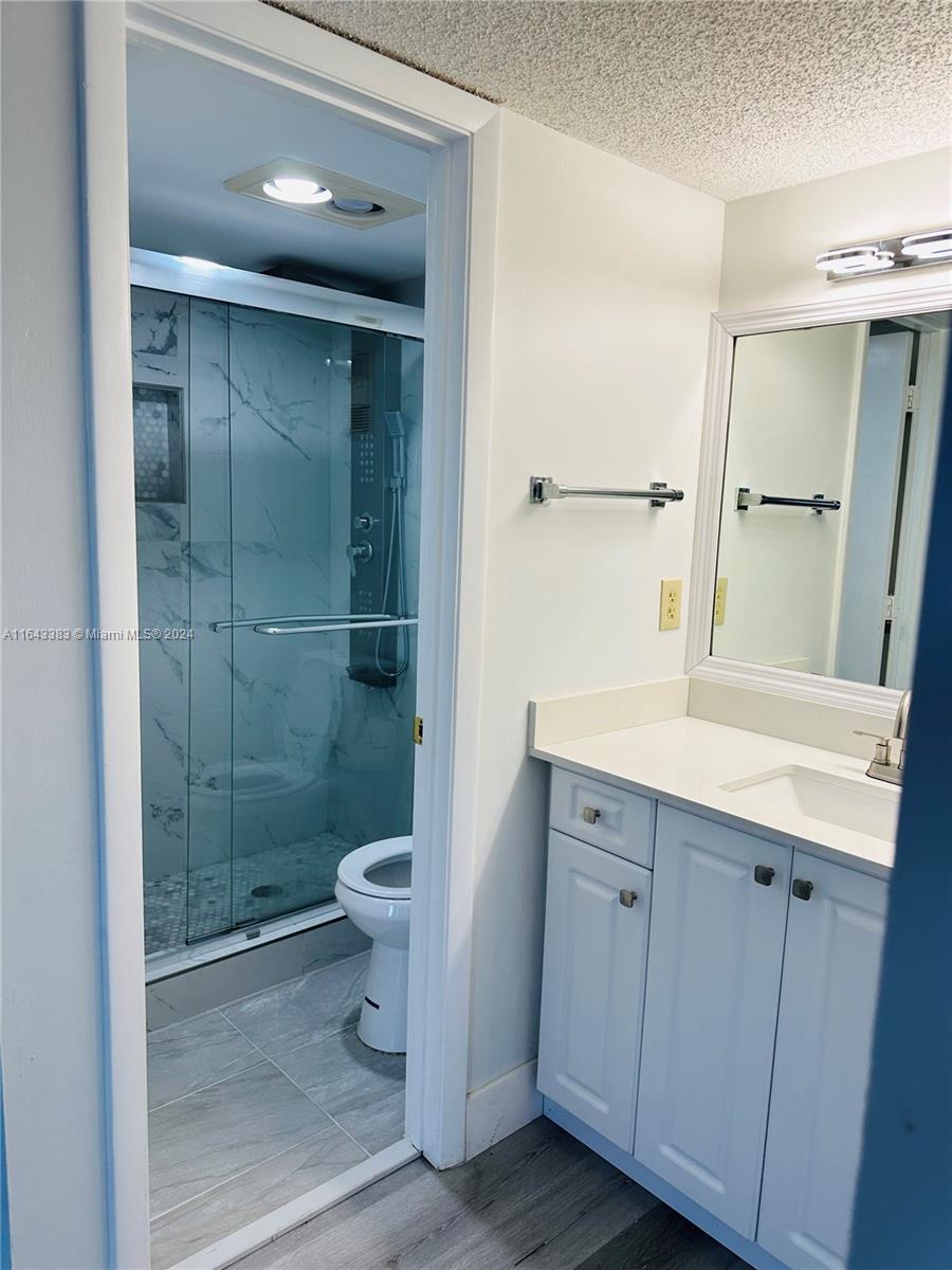 9501 Seagrape Drive, Unit 101 Davie, FL 33324 - Photo 8 of 15