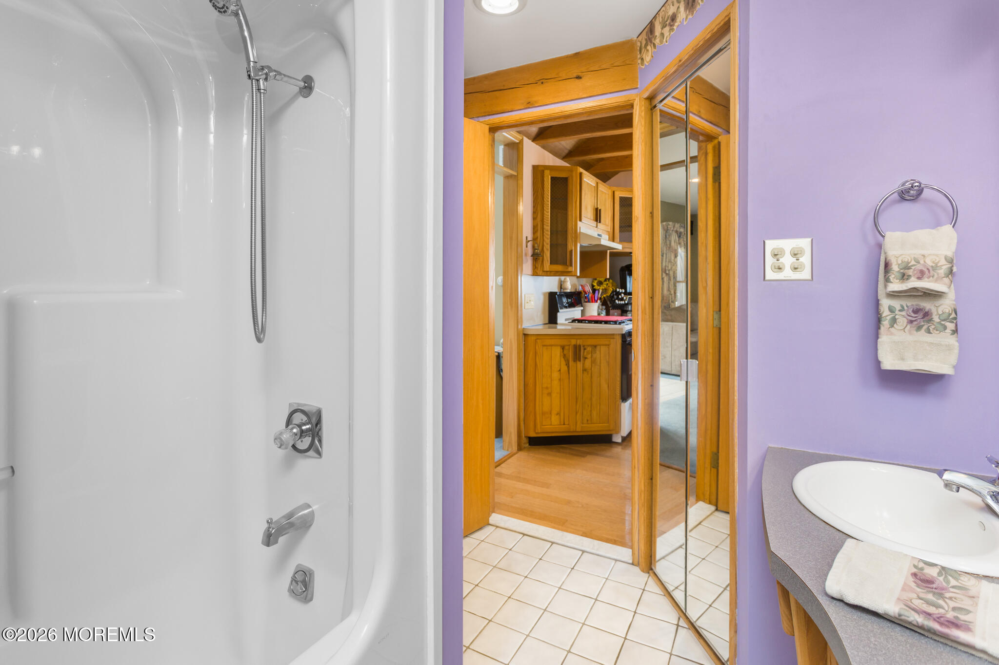 37 Mapleshade Avenue Hamilton Square, NJ 08690 - Photo 27 of 40 37 Maple Shade-17
