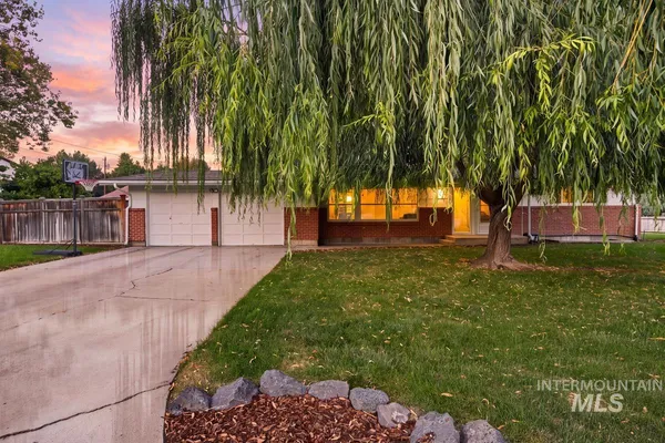 $699,900 | 312 North Owyhee Street, Boise, ID 83706
