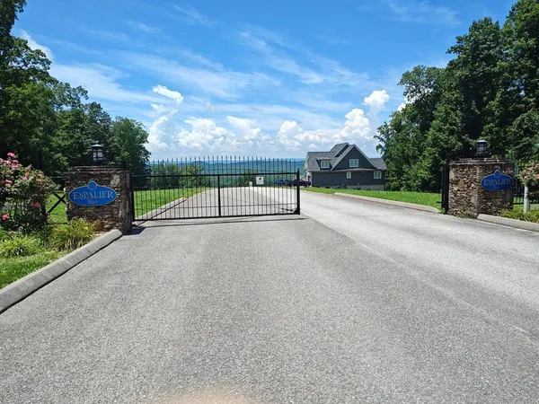 $175,000 | 6428 Espalier Drive, Decatur, TN 37322