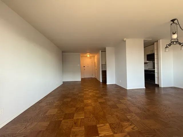 $235,500 | 100 York Street, Unit 12S, New Haven, CT 06511