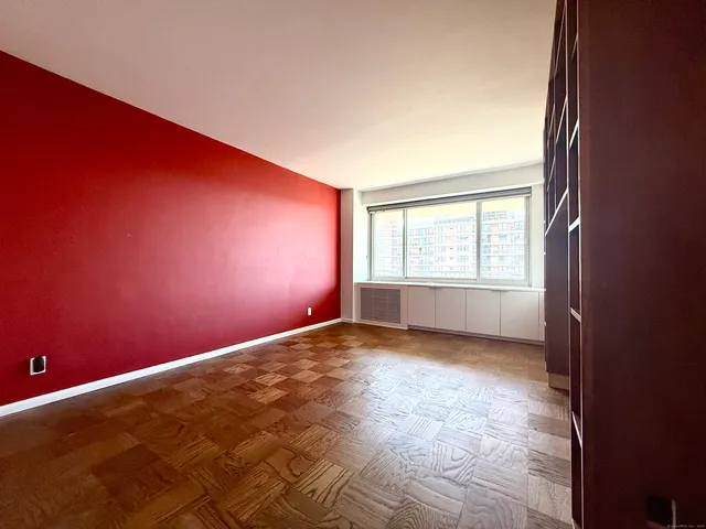 $235,500 | 100 York Street, Unit 12S, New Haven, CT 06511