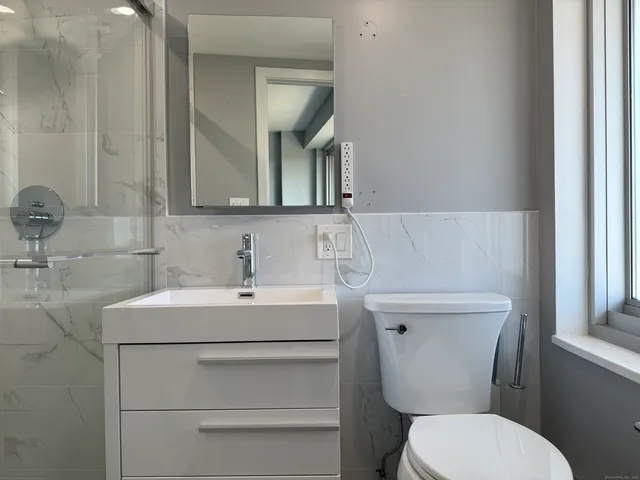 $235,500 | 100 York Street, Unit 12S, New Haven, CT 06511