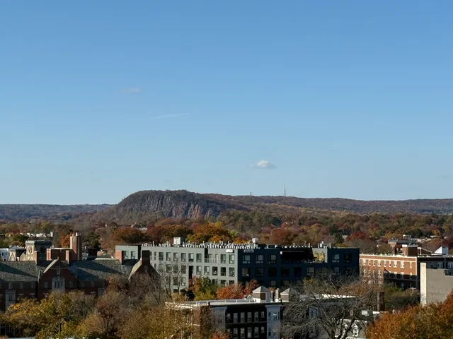 $235,500 | 100 York Street, Unit 12S, New Haven, CT 06511