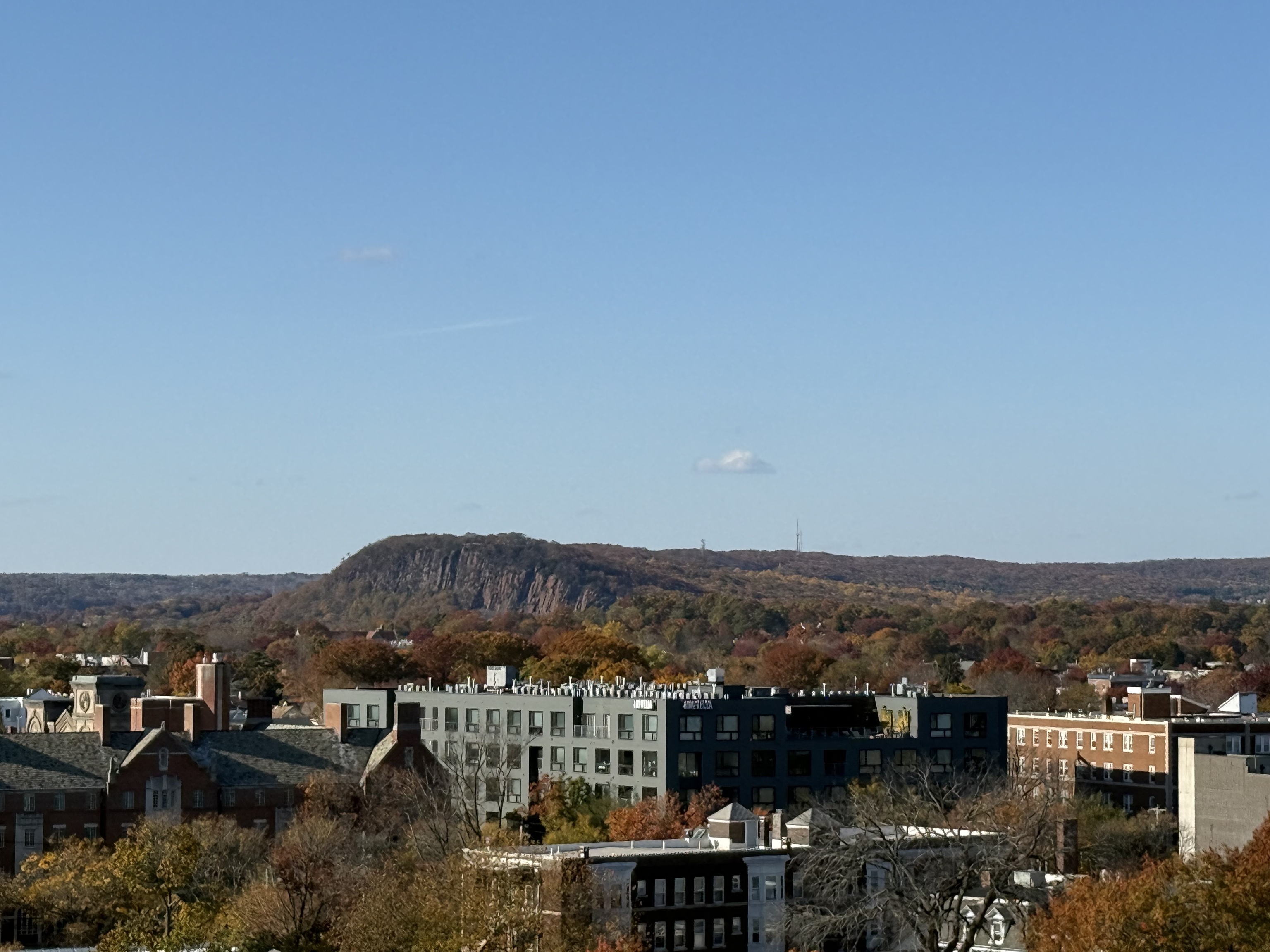 100 York Street, Unit 12S New Haven, CT 06511 - Photo 31 of 35 a view of city and mountain