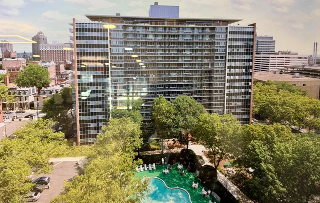 $235,500 | 100 York Street, Unit 12S, New Haven, CT 06511