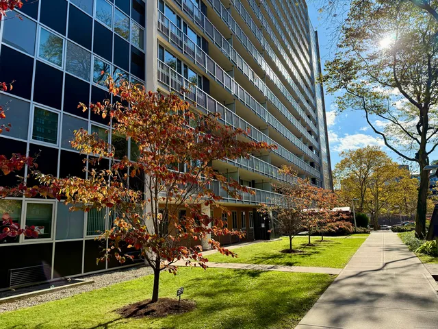 $235,500 | 100 York Street, Unit 12S, New Haven, CT 06511