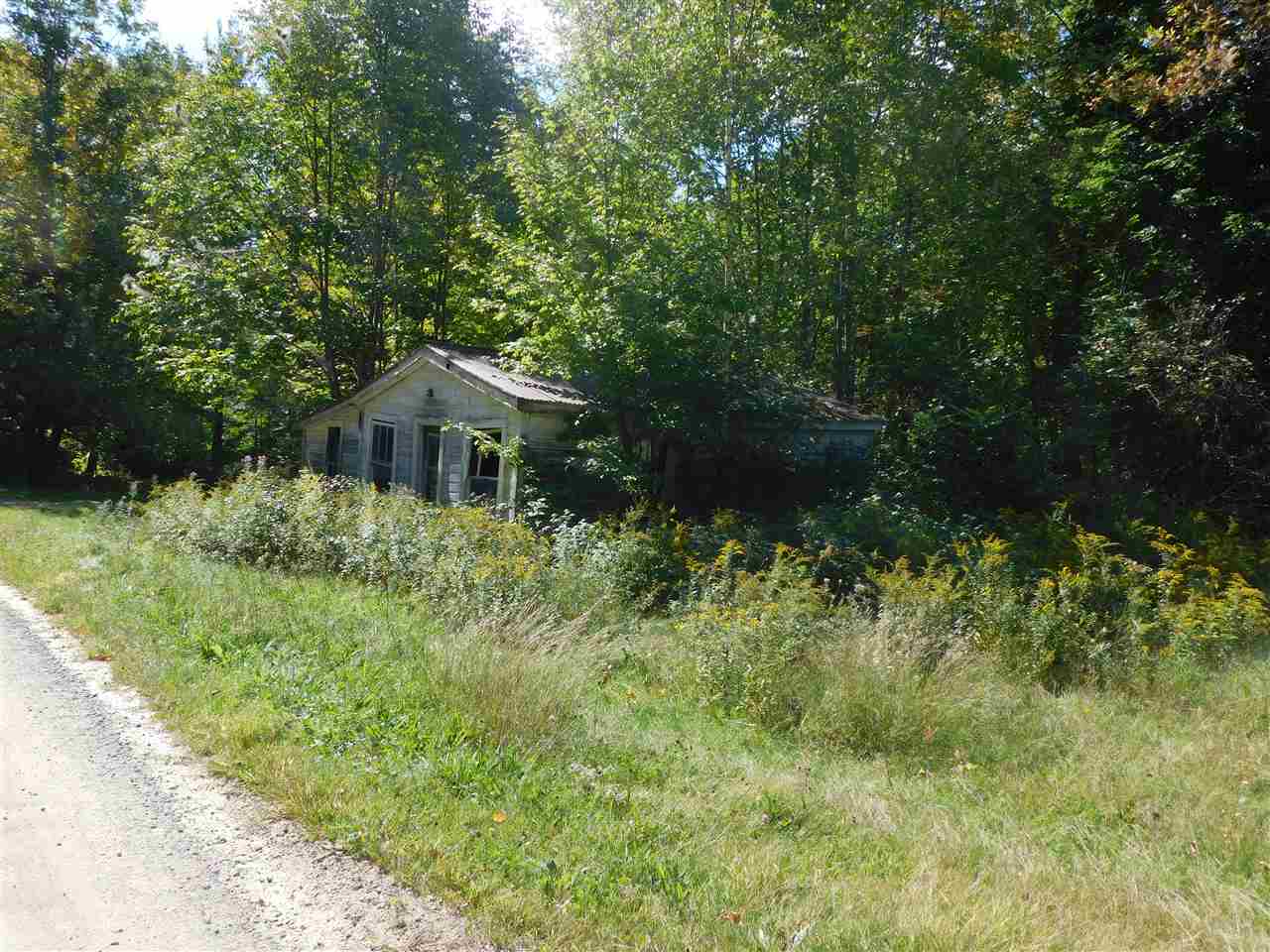 21 Effingham Road Ossipee, NH 03864 - Photo 5 of 34 Gallery Image 5