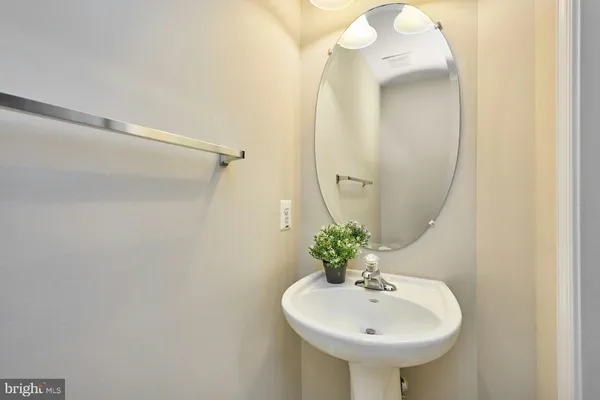 $379,000 | 7166 Little Thames Drive, Unit 181, Gainesville, VA 20155