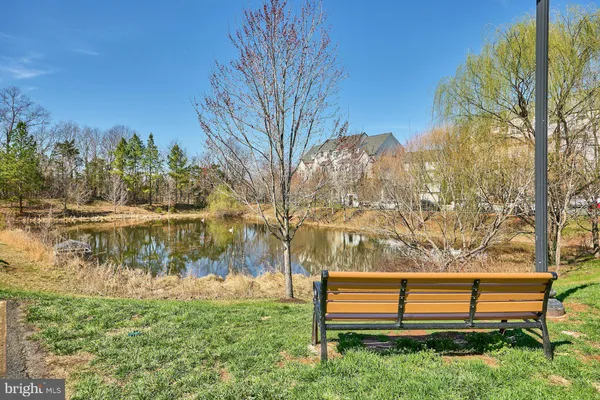 $379,000 | 7166 Little Thames Drive, Unit 181, Gainesville, VA 20155