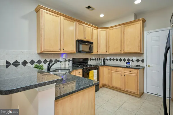 $379,000 | 7166 Little Thames Drive, Unit 181, Gainesville, VA 20155