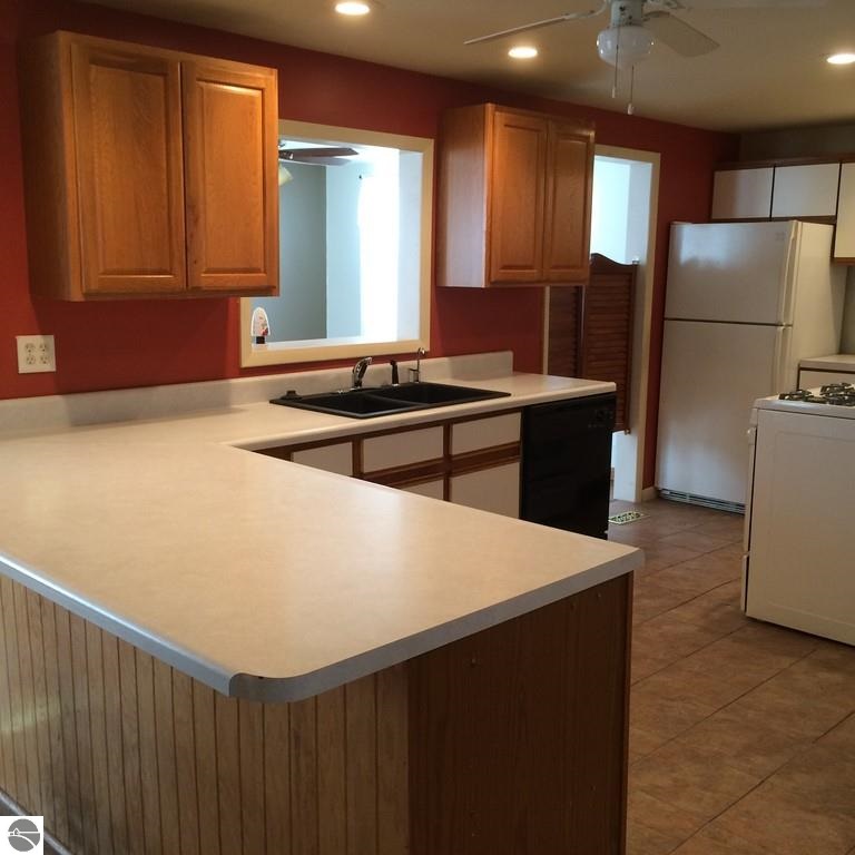 309 Mill Road Blanchard, MI 49310 - Photo 9 of 50 1795255-8.JPG