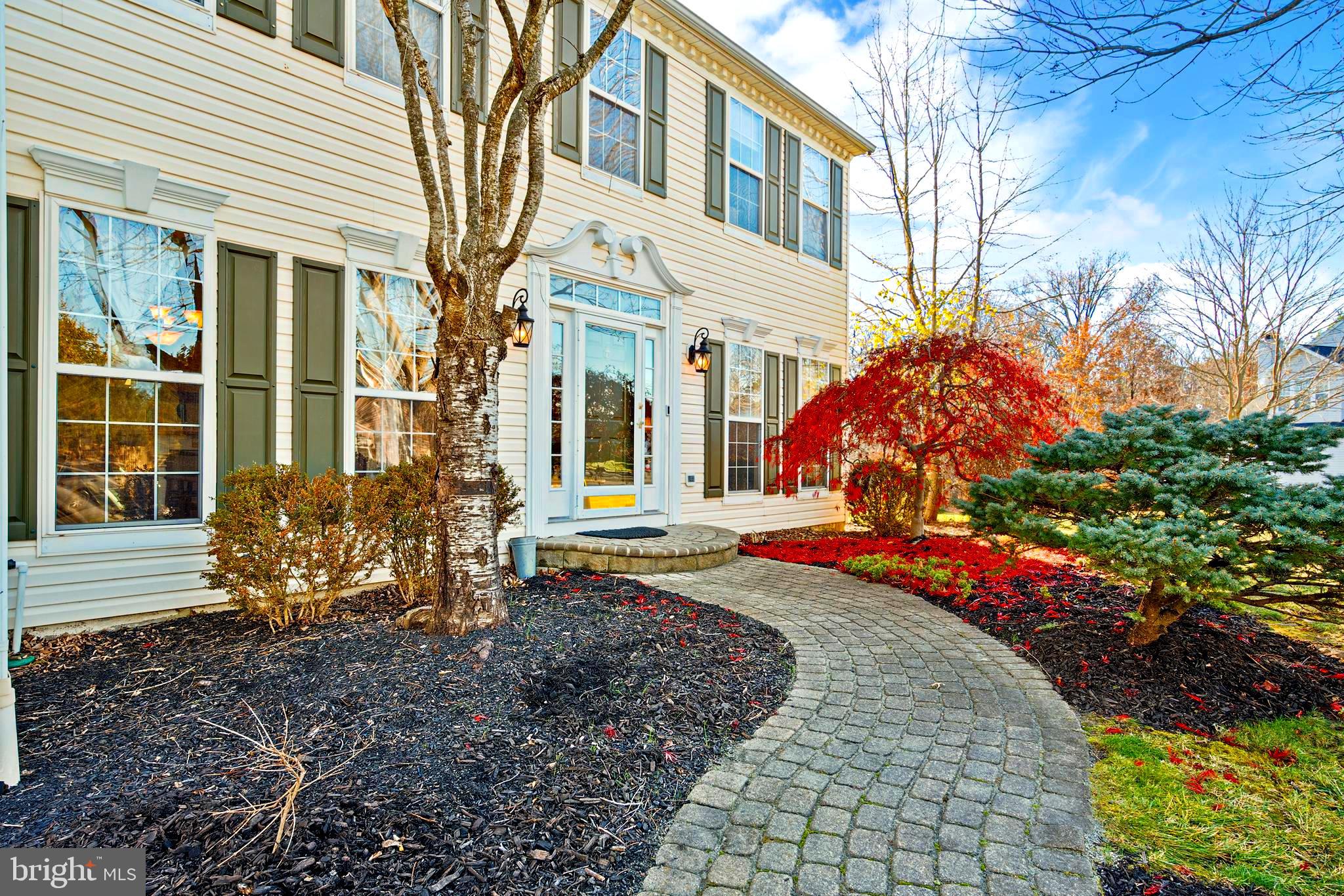 27 Donovan Road Pennington, NJ 08534 - Photo 3 of 65