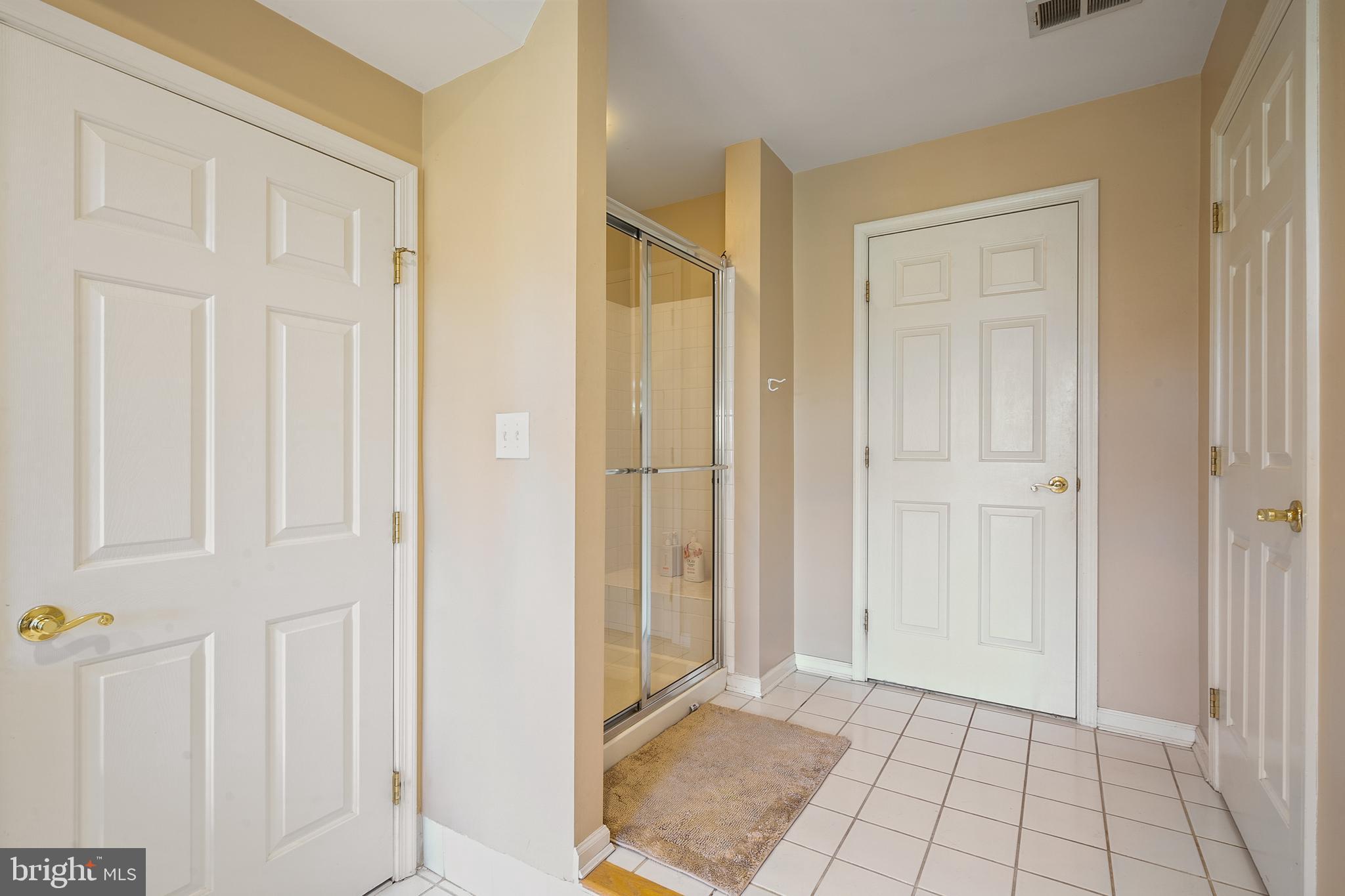 27 Donovan Road Pennington, NJ 08534 - Photo 32 of 60