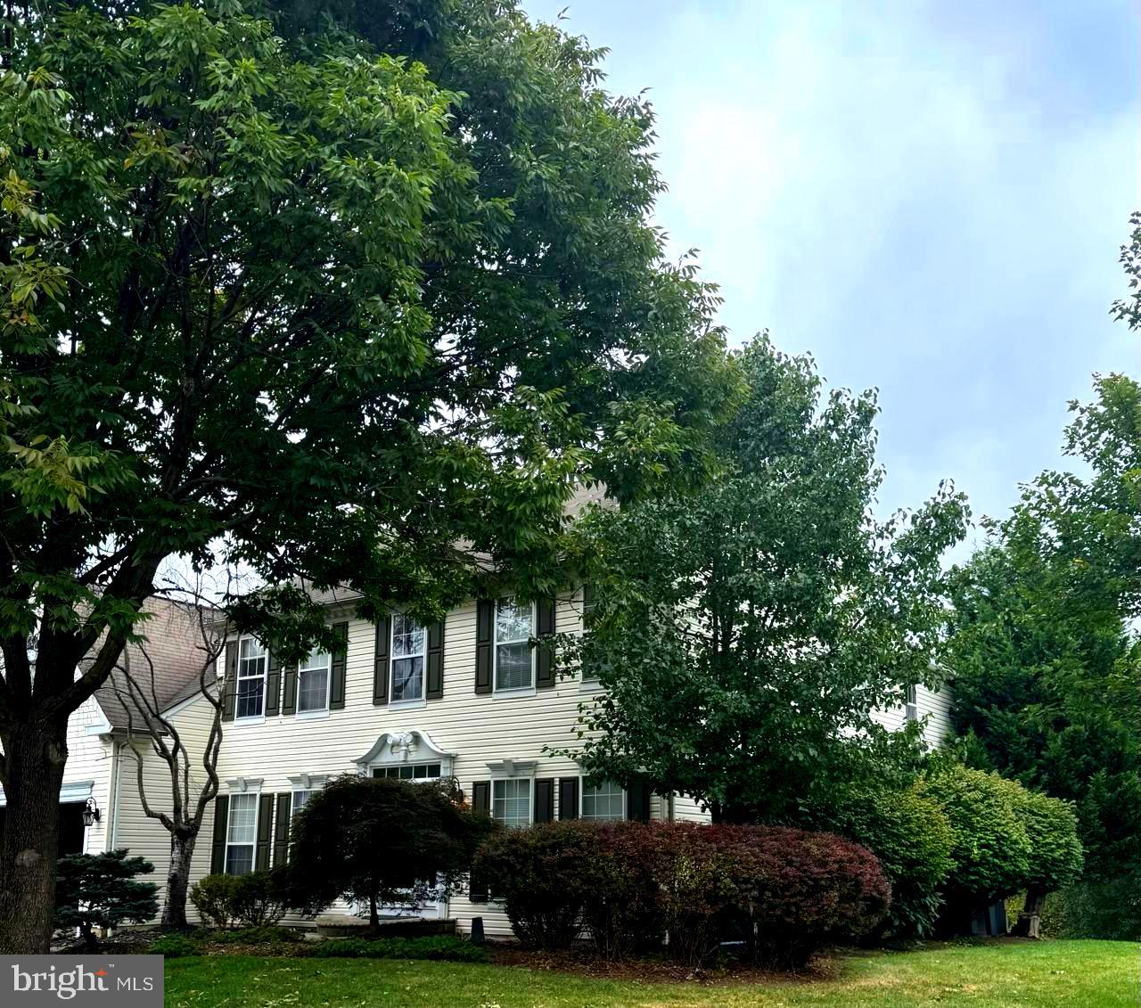 27 Donovan Road Pennington, NJ 08534 - Photo 62 of 65 Summer 2025