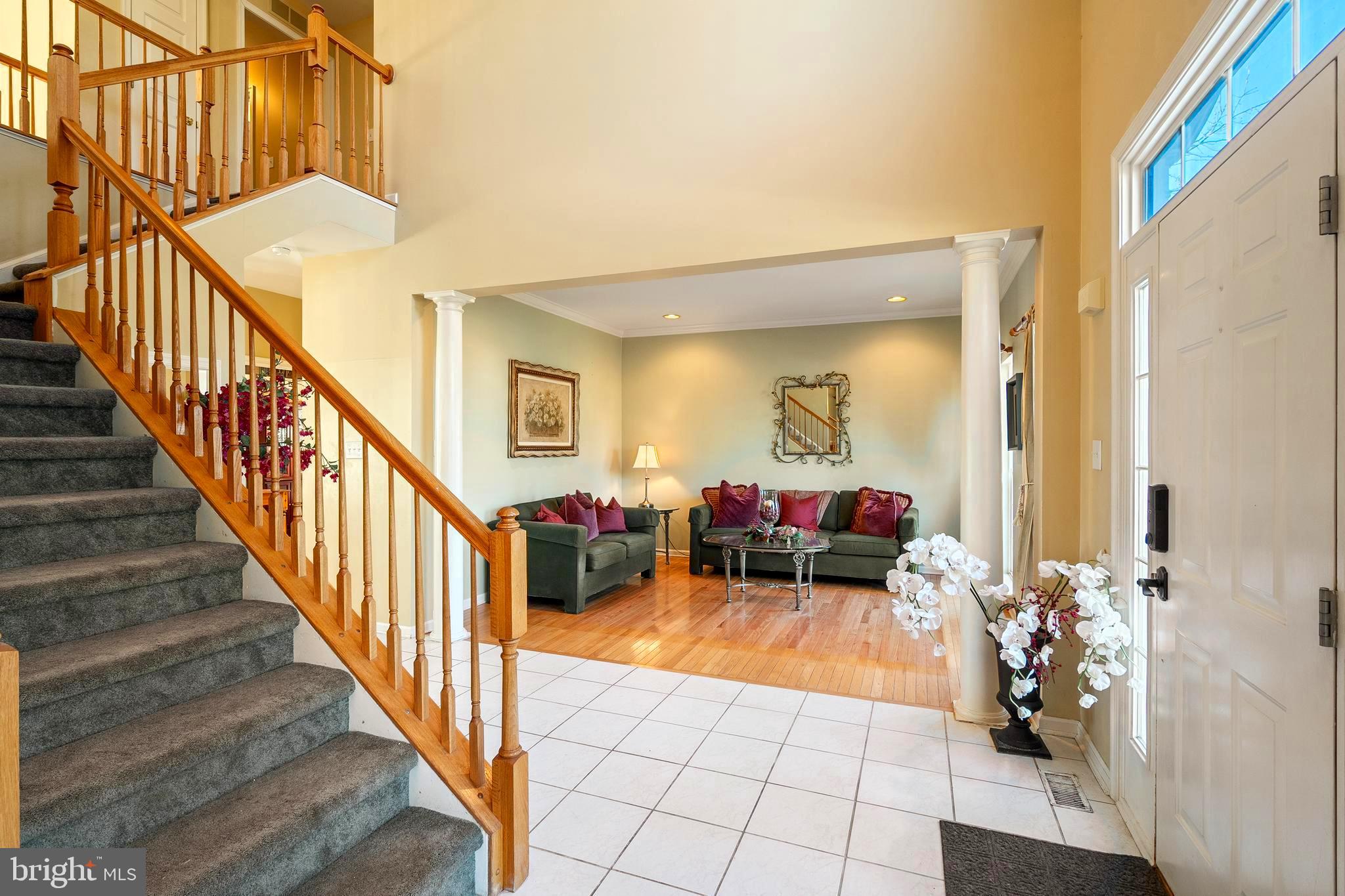 27 Donovan Road Pennington, NJ 08534 - Photo 7 of 65 Foyer