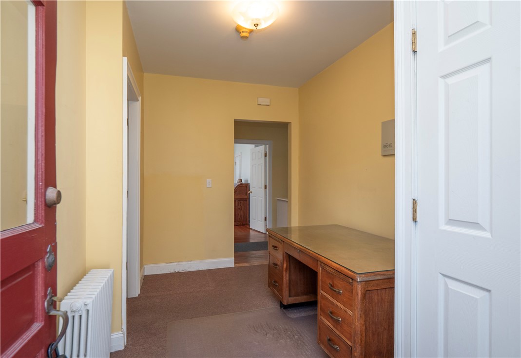 409 Broadway Newport, RI 02840 - Photo 11 of 35