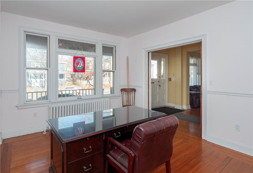 409 Broadway Newport, RI 02840 - Photo 13 of 35