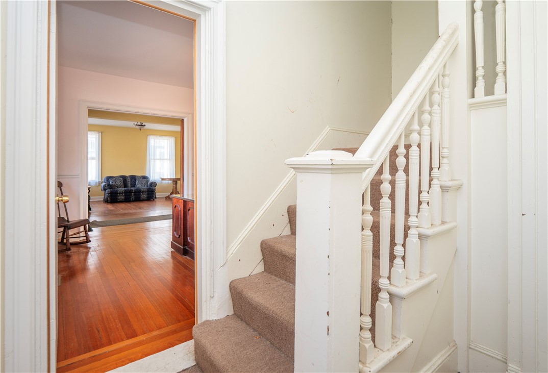 409 Broadway Newport, RI 02840 - Photo 17 of 35